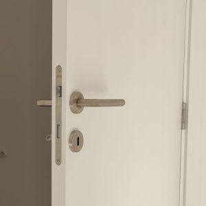 Unutrašnja vrata montažne kuće